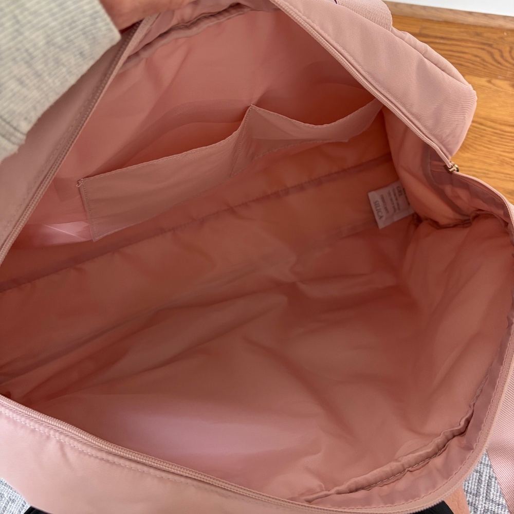 Victoria's Secret quilted duffle bag pink - Picture 8 of 15